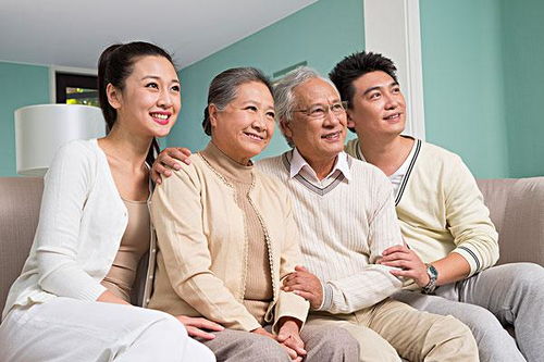 代際扶持與親情邊界 帶娃三年收五千，為何一句“辛苦費”刺痛兩家心？